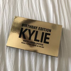 KYLIE COSMETICS BIRTHDAY EDITION LIP MINI’S